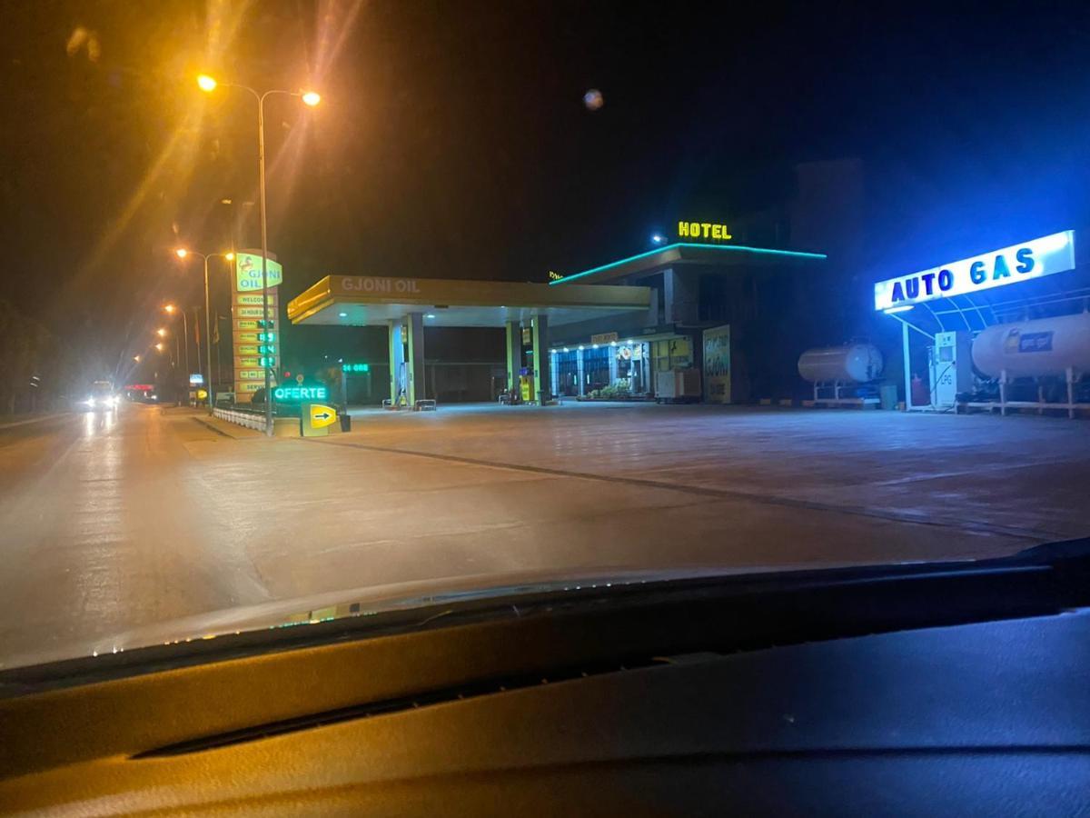 Kompleksi Gjoni Fier Exteriör bild